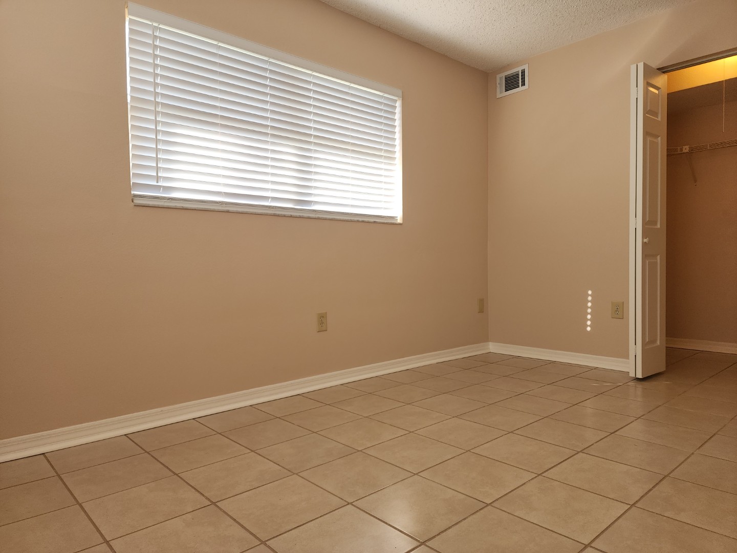80-third bedroom alt (2)